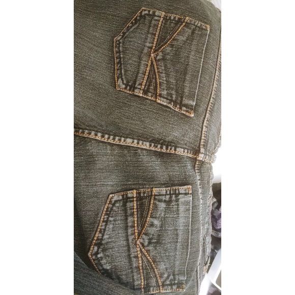 Jeans - Picture 2 of 5